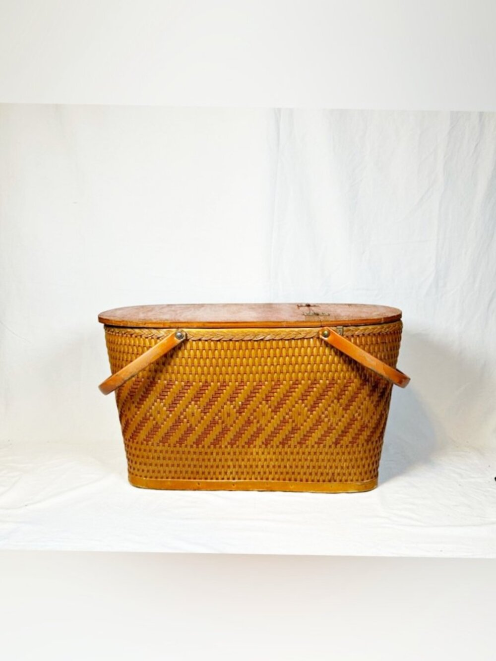 Vintage Redmon Large 20.5" Farmhouse Wicker Metal Handles Picnic Basket